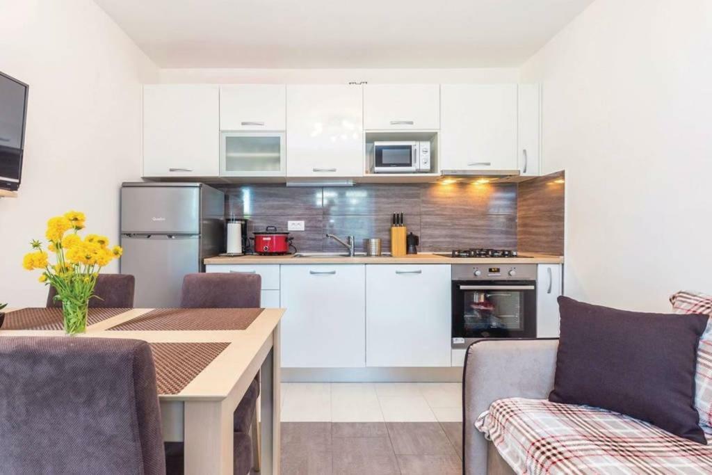 Apartment Laura Kostrena Ngoại thất bức ảnh